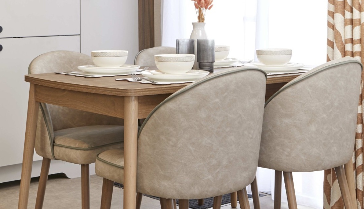 2026 Carnaby Carrington