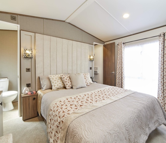 Super Luxury Caravan (3 Bed) image