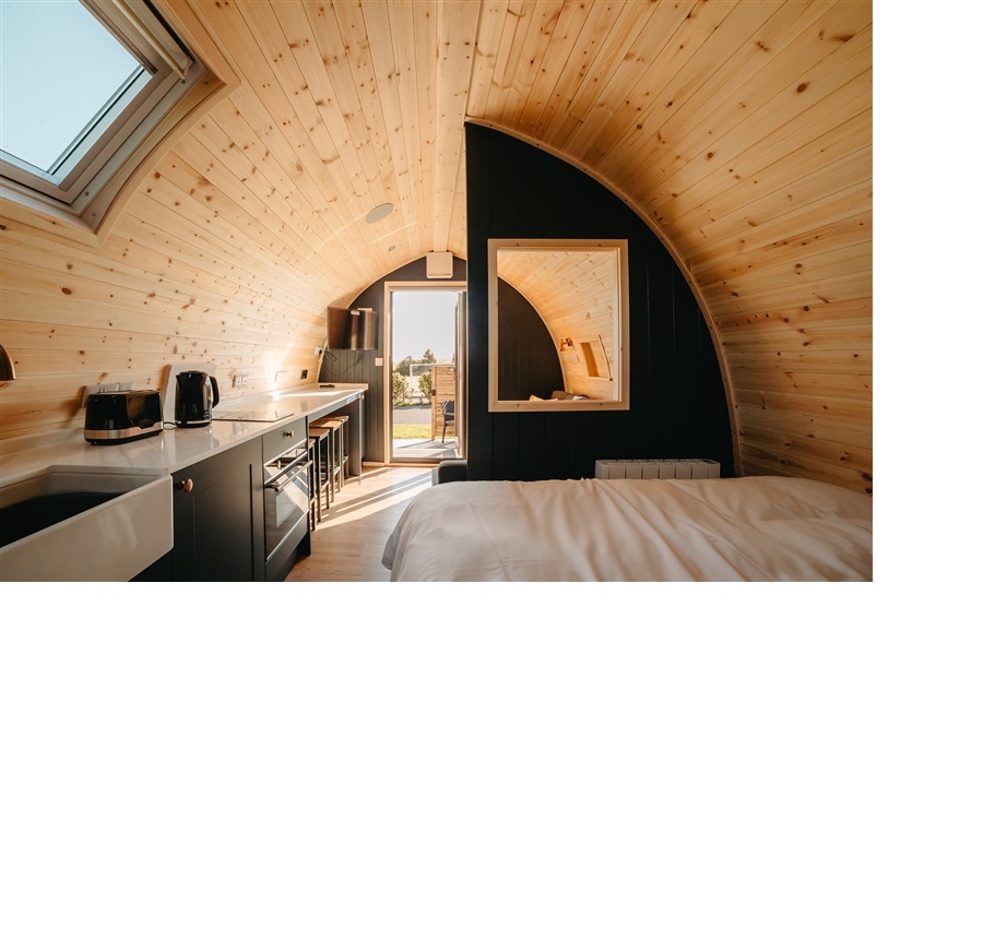 Glamping Mega Pod