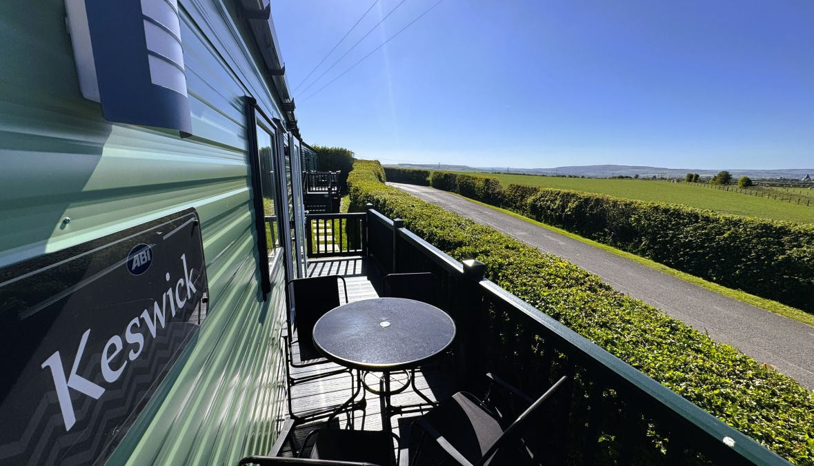 Seaview Luxury (2 Bed)