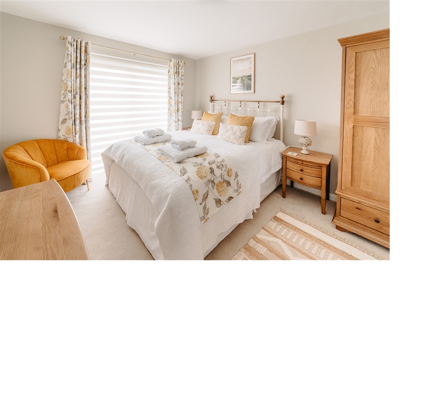 Lemon Cottage King Size Bedroom