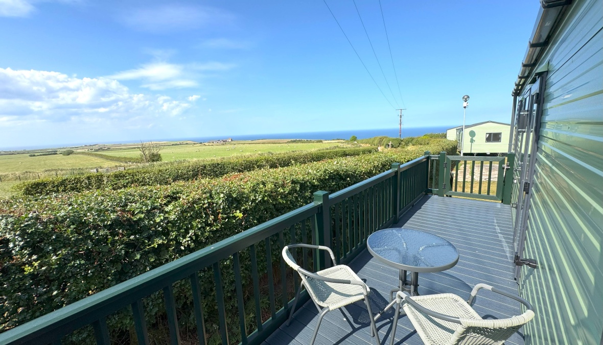 Luxury Seaview (2 Bed)