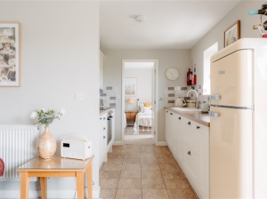 Lemon Cottage Kitchen Area