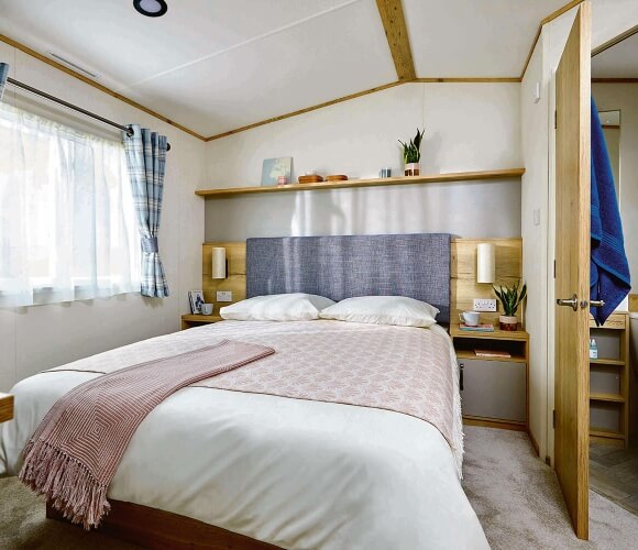 Super Luxury Caravans (2 Bed) image
