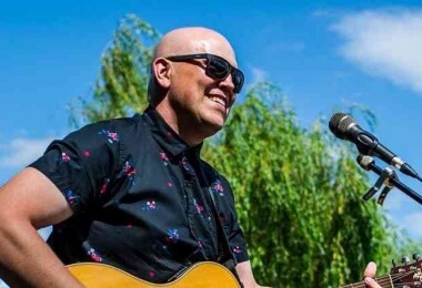 Live Music - Matt Stephens