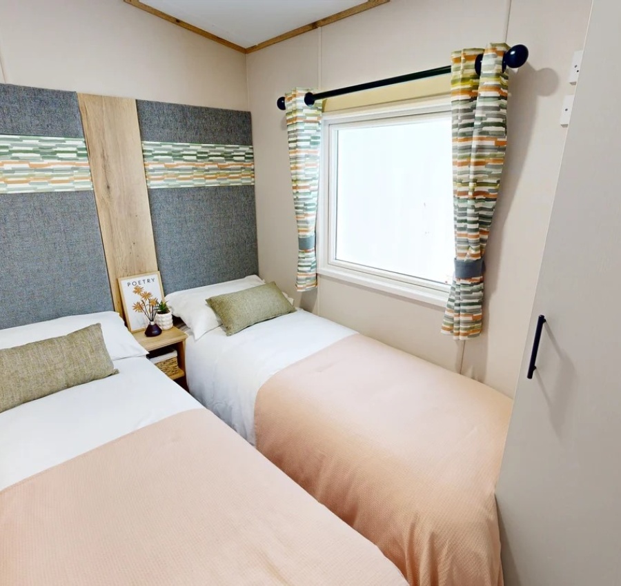 Seaview Luxury (2 Bed)