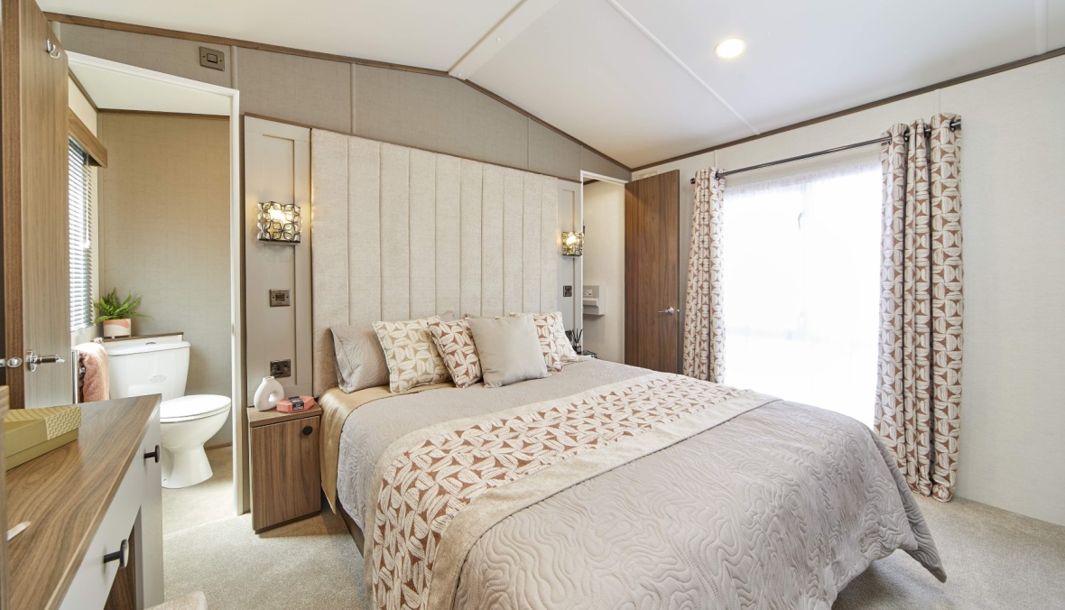 Super Luxury Caravans (2 Bed)