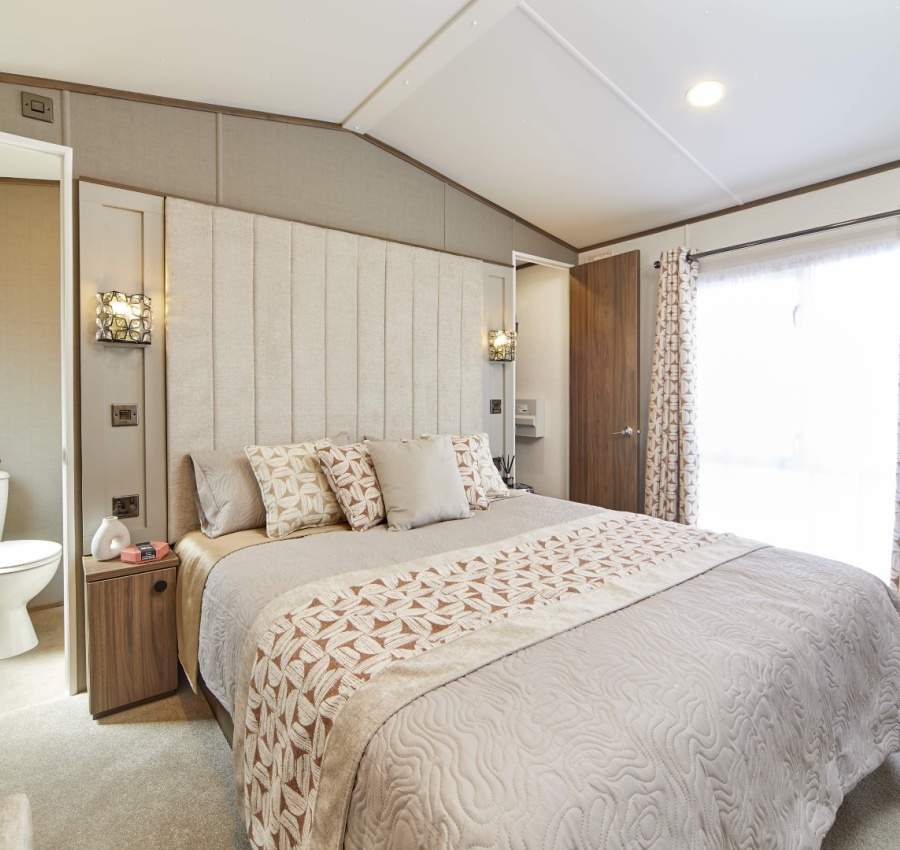 Super Luxury Caravans (2 Bed)