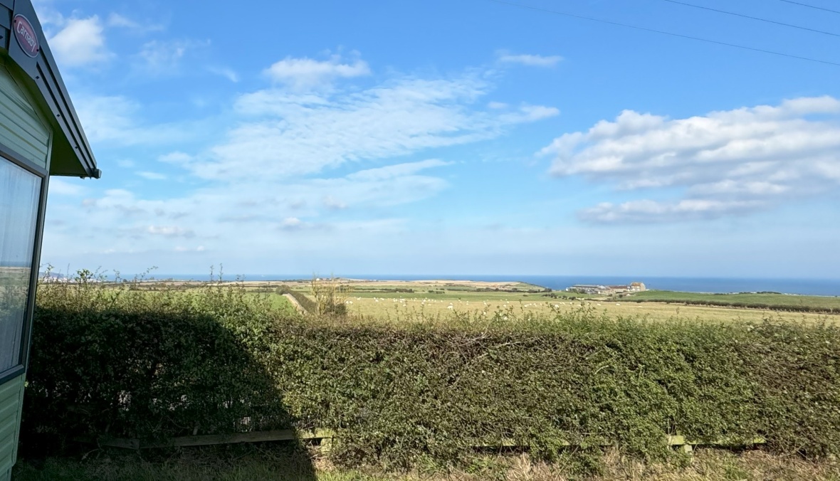 Luxury Seaview (2 Bed)