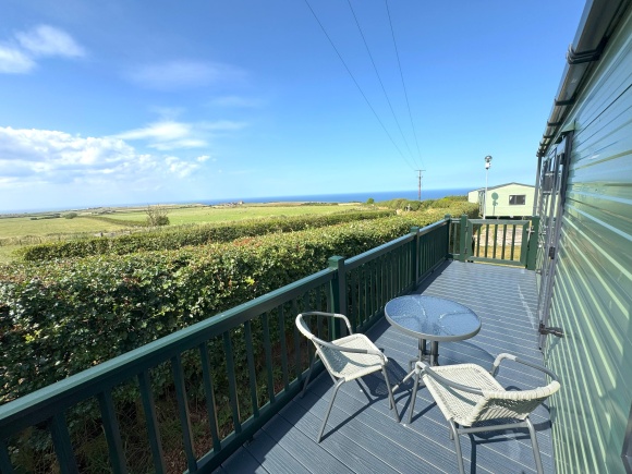Seaview Deluxe (2 Bed) image