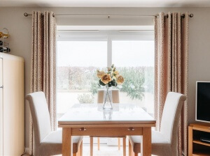 Lemon Cottage Dining Area