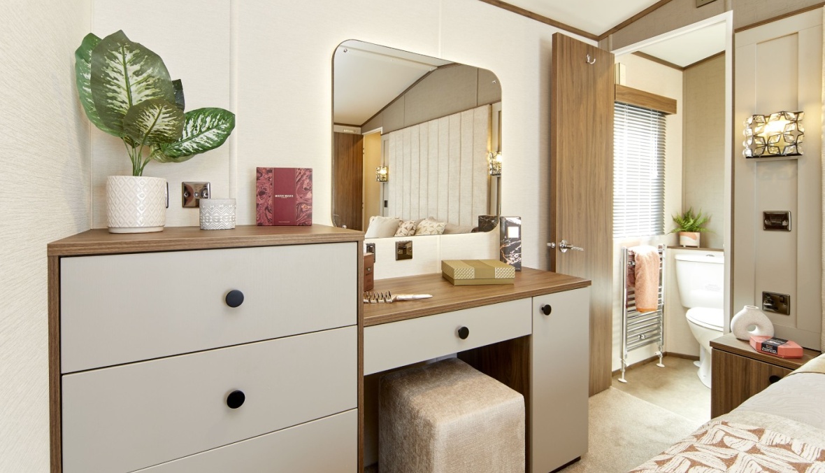 Super Luxury Caravans (2 Bed)