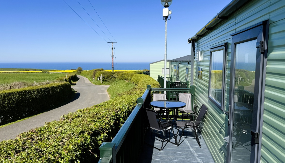Seaview Luxury (2 Bed)