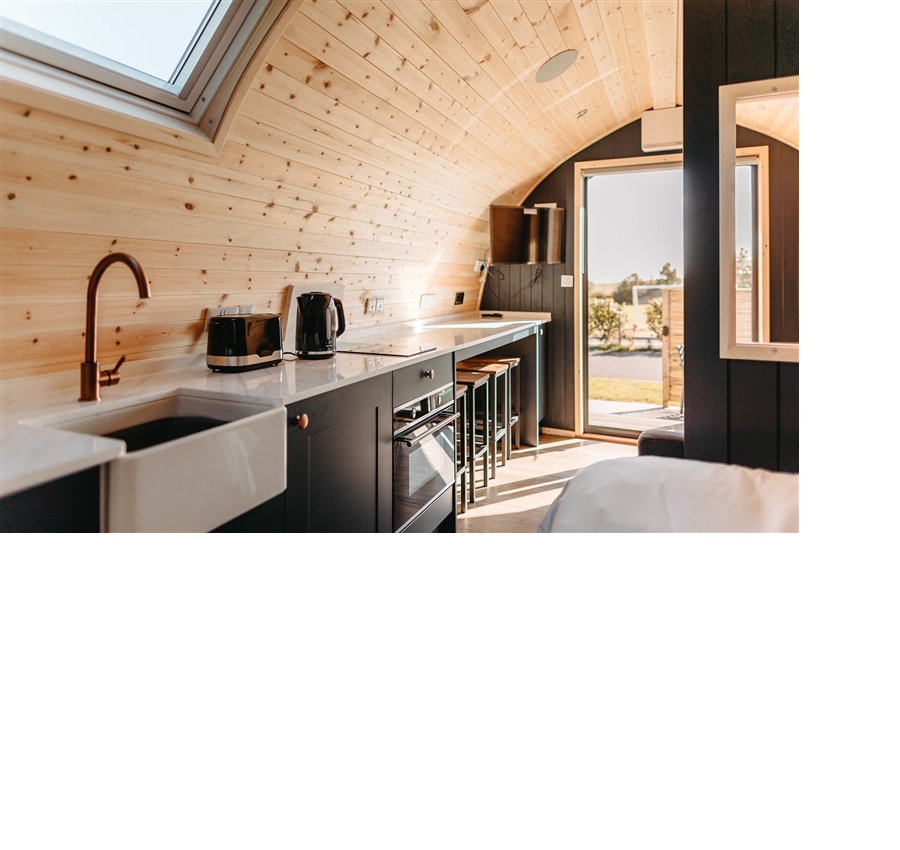 Glamping Mega Pod